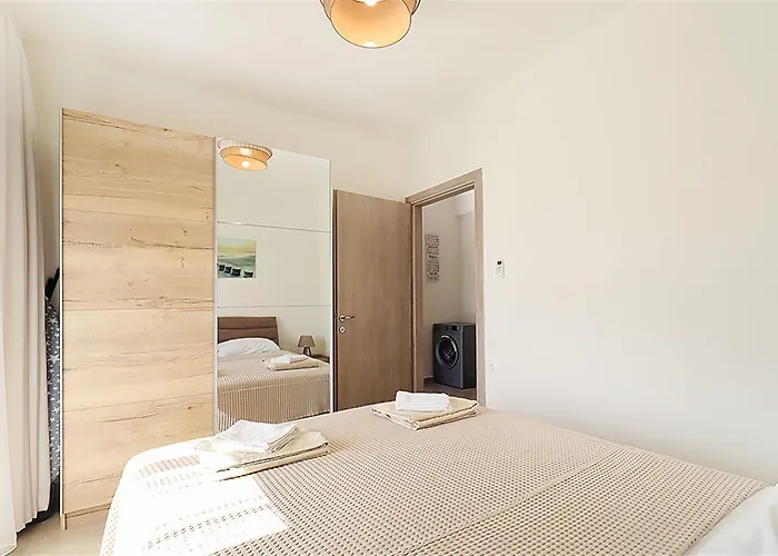Nikola Luxury 2 Bedrooms 5 Guests * 尼基季