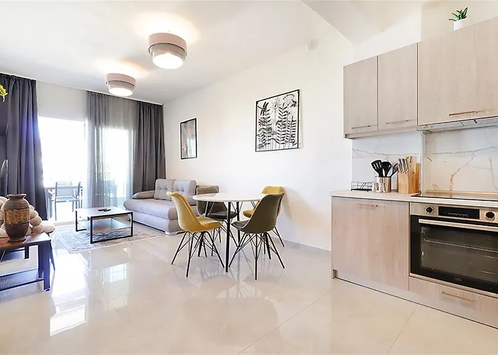 Nikola Luxury 2 Bedrooms 5 Guests * 尼基季